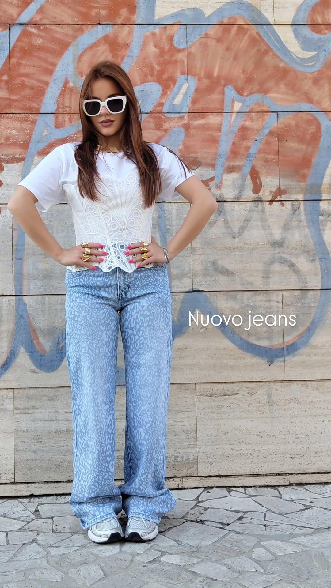 Jeans Leo White