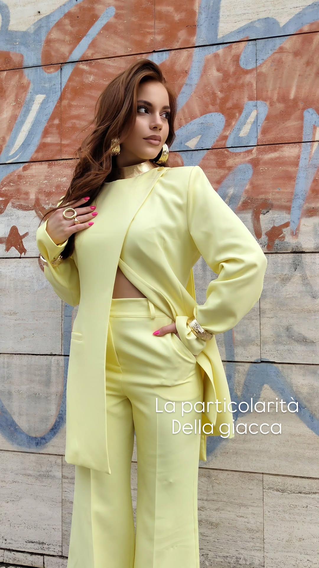 Completo Asimmetrico Giallo